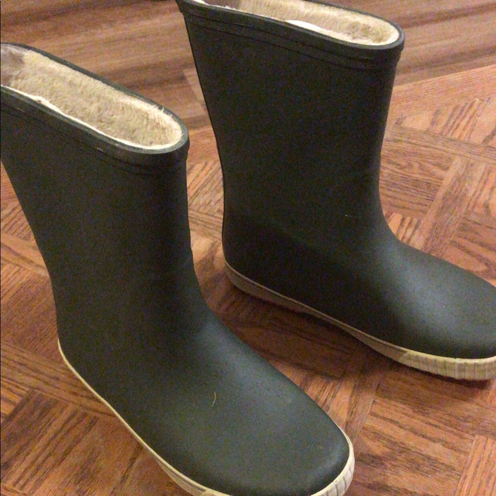 Tretorn mid rain boots